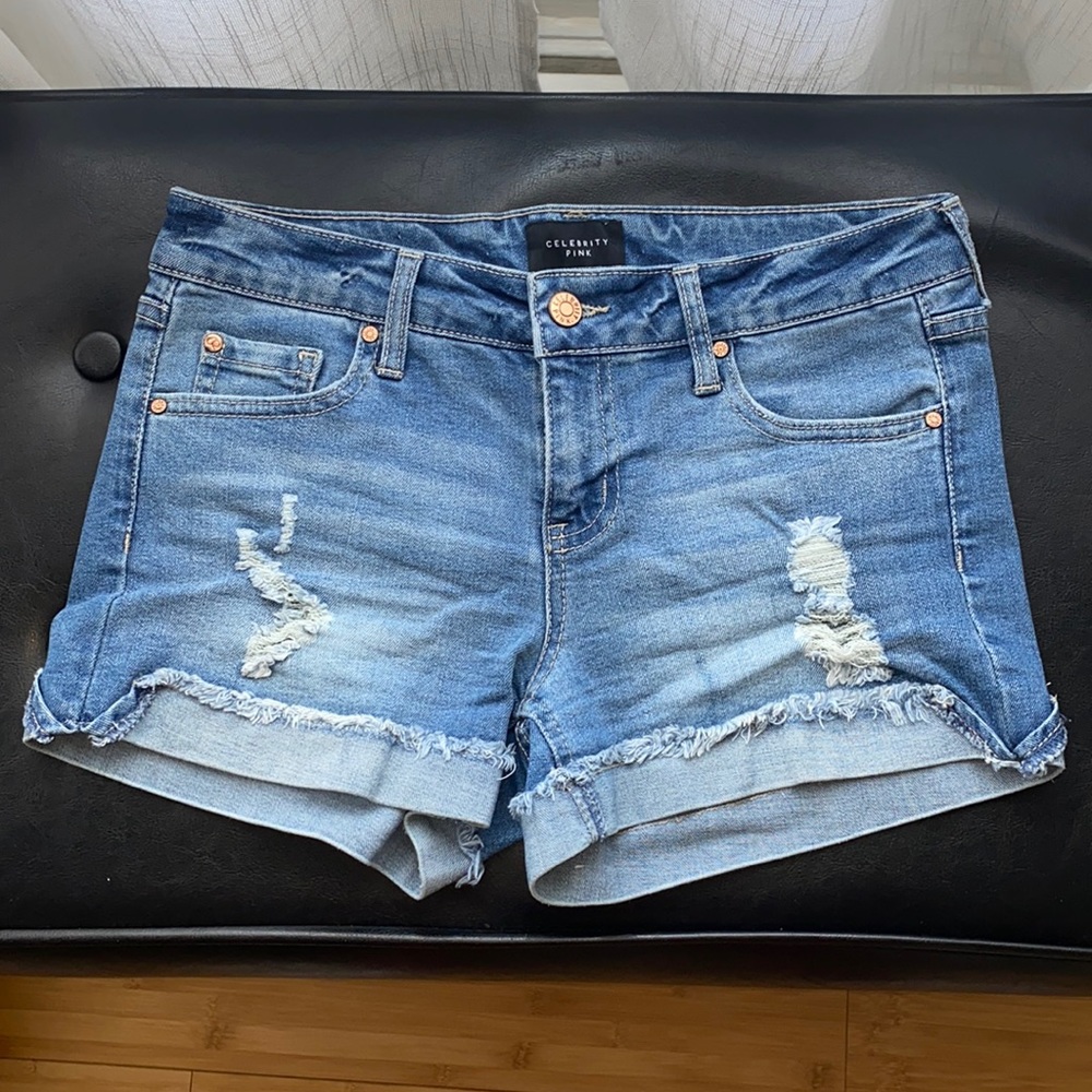 celebrity pink denim shorts size 3/26